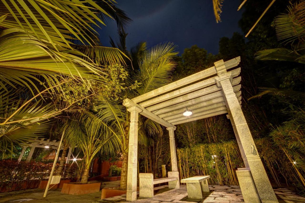 היידראבד Brown Town Resort & Spa מראה חיצוני תמונה
