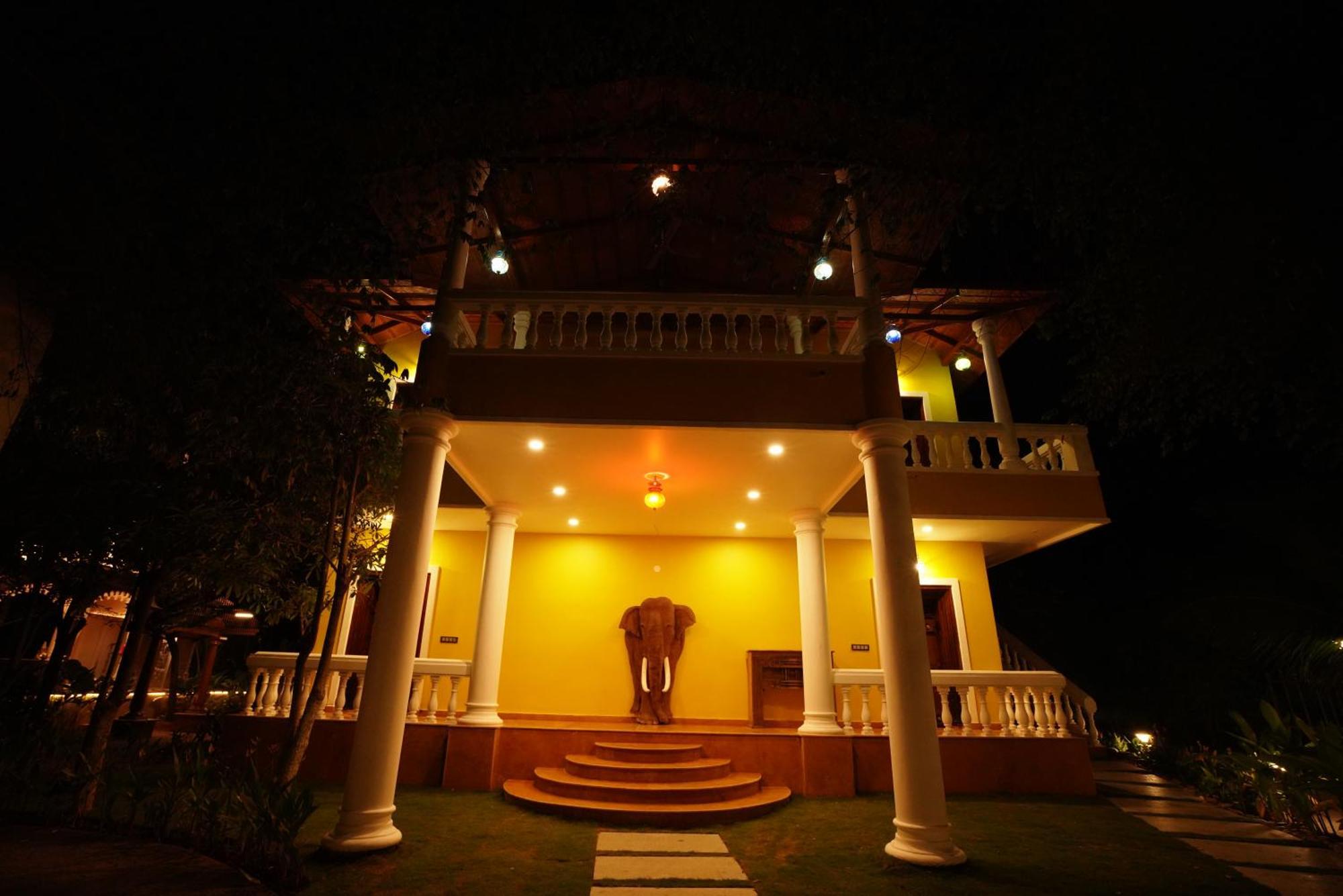 היידראבד Brown Town Resort & Spa מראה חיצוני תמונה